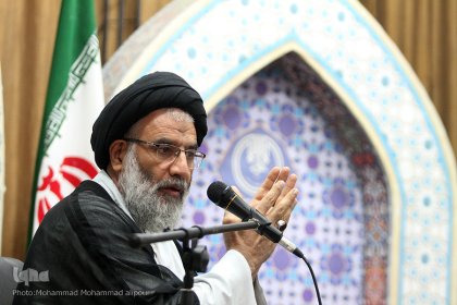 نماینده رهبری در خوزستان: دهه آخر ماه رمضان مانند دوی ۱۰۰ متر است
