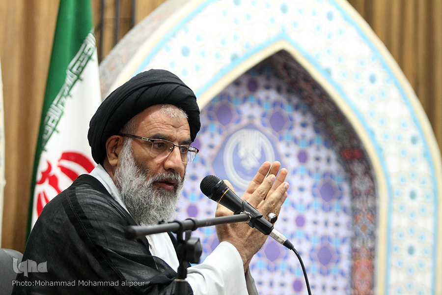 نماینده رهبری در خوزستان: دهه آخر ماه رمضان مانند دوی ۱۰۰ متر است