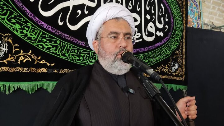 خجسته، امام‌جمعه محی‌آباد: واجب است همه برای وجود جمهوری اسلامی شکرگزاری کنند 