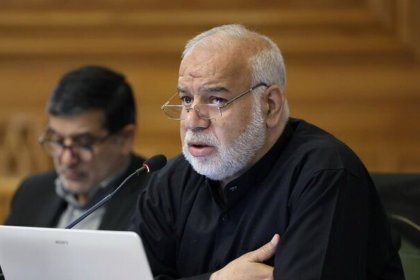 کاشانی، عضو شورای شهر: محدودیت جذب رانندگان زن باید برداشته شود 