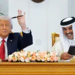 جت‌های جنگنده قطر از هواپیمای ترامپ استقبال کردند