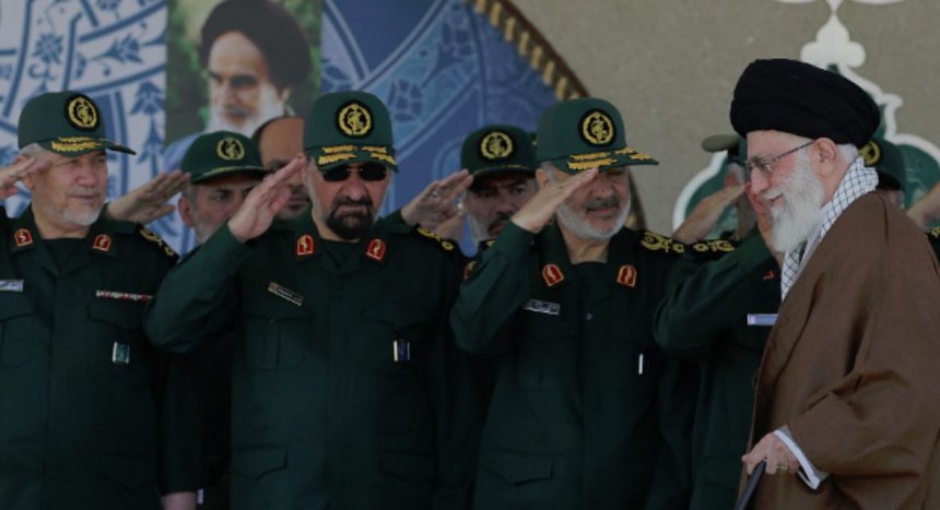فروپاشی اتاق فرماندهی نظامی