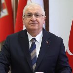 گولر، وزیر دفاع ترکیه: برنامه خروج از سوریه در دستور کار نیست