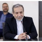 عراقچی: مذاکره با آمریکا بیشتر شبیه به مذاکره تسلیم است