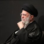رهبر جمهوری اسلامی: دستگاه‌های نظامی و دیپلماسی با قوت پیش بروند، اما با جهت‌گیری درست