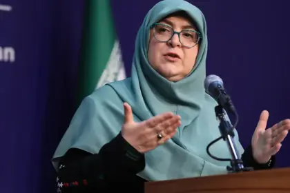 مهاجرانی، سخنگوی دولت پزشکیان: اینترنت طبقاتی مبنای قانونی ندارد