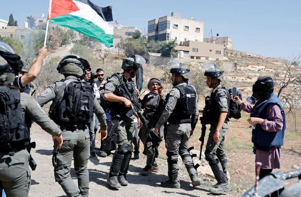وزارتخانه ایالات متحده: تشکیلات خودگردان فلسطین و اعضای سازمان آزادی‌بخش فلسطین را مورد تحریم قرار دادیم