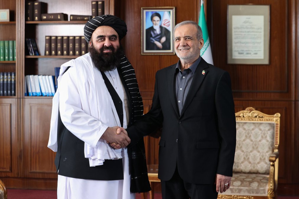 سفر پزشکیان به افغانستان لغو شد