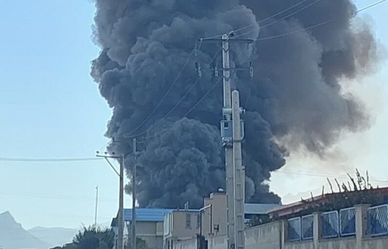 شهرک صنعتی گلپایگان دچار حریق شد