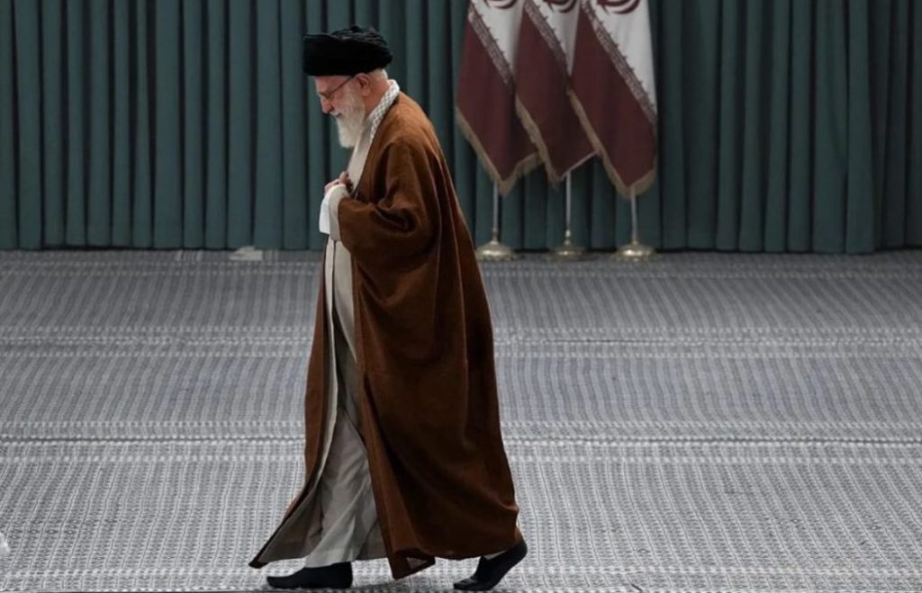 Reformists Warn That Ignoring Change Leads Iran Towards Collapse