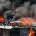 ۵۱ مصدوم در حادثه آتش‌سوزی مجتمع تجاری ـ مسکونی سبزوار