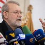 نامه علی لاریجانی به رسانه‌ها: همکاری برای حفظ انسجام و توسعه ملی ضروری است