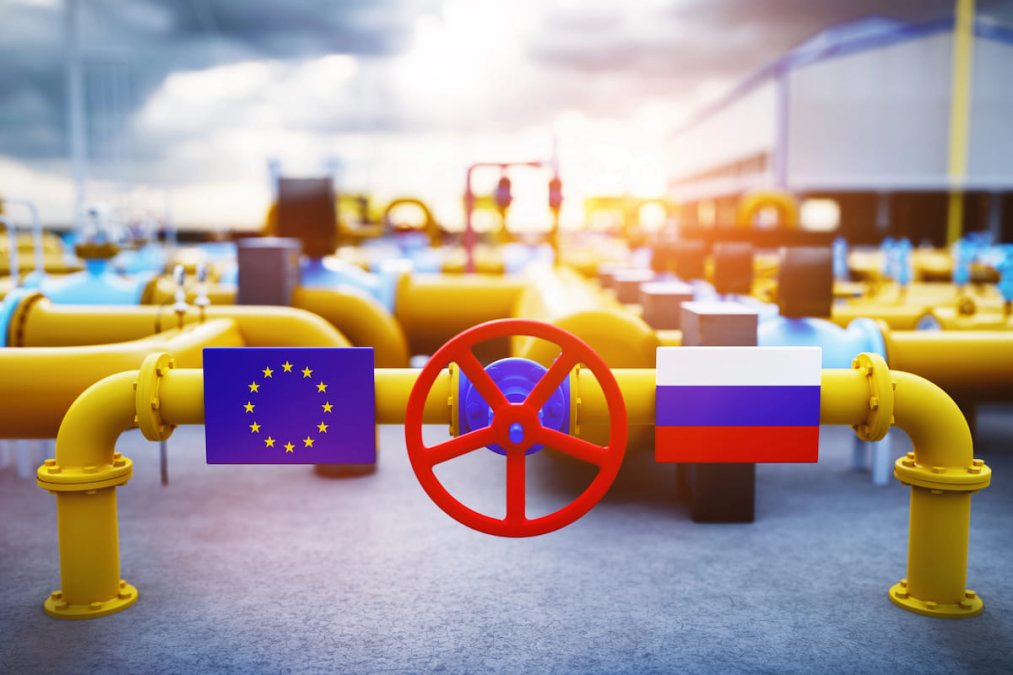 اتحادیه اروپا برای قطع کامل گاز روسیه تا پایان ۲۰۲۷ توافق کرد