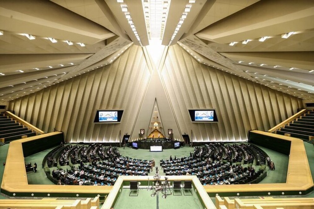 مجلس: ادعای دولت درباره افزایش صادرات نفت نادرست است