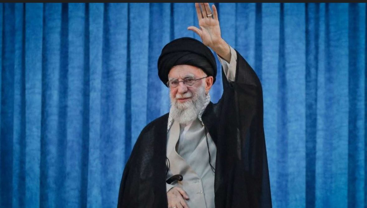رهبر جمهوری اسلامی:آمریکا میخواهد ایران ببلعد