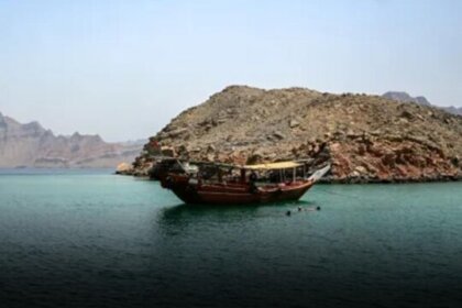 بریتانیا: تردد در تنگه هرمز حدود ۹۰ درصد کاهش یافته است