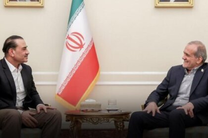دیدار عاصم منیر با پزشکیان در تهران