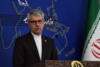 اسماعیل بقایی خطاب به آمریکایی‌ها:اجازه ندهید شما را به پیاده‌نظام جنگ تبدیل کنند