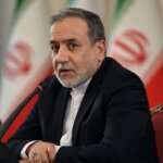 عراقچی افزایش تحریم‌های آمریکا را به سخره گرفت