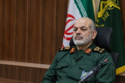 وحیدی: ترامپ برای نمایش دستاورد به فریب‌کاری متوسل شده است