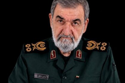محسن رضایی: شروط ایران اعلام شده اما ترامپ هنوز تصمیم نگرفته است